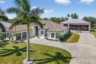 18741 Crosswind Ave, North Fort Myers, FL 33917 - Photo 10