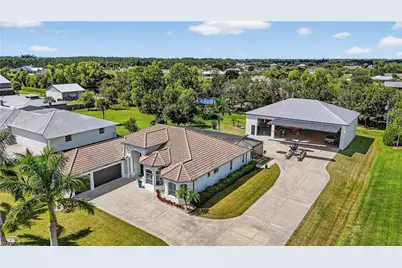 18741 Crosswind Ave, North Fort Myers, FL 33917 - Photo 1