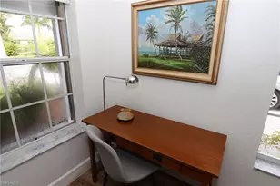 714 11th St N, Naples, FL 34102 - Photo 2