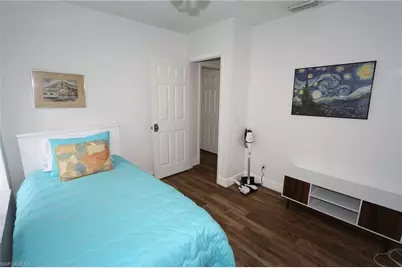 714 11th St N, Naples, FL 34102 - Photo 12