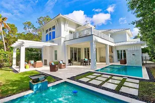 300 2nd Ave N, Naples, FL 34102 - Photo 2