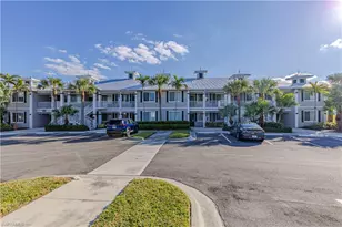 7905 Mahogany Run Ln, Naples, FL 34113 - Photo 4