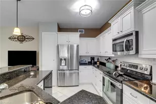 5325 Andover Dr, Naples, FL 34110 - Photo 10