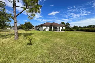 2360 37th Ave NE, Naples, FL 34120 - Photo 4