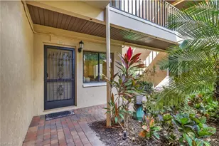 5250 Fox Hollow Dr, Naples, FL 34104 - Photo 6