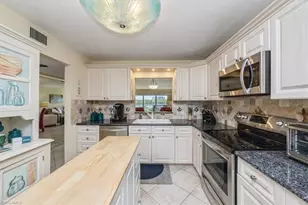 305 Goodlette-Frank Rd S, Naples, FL 34102 - Photo 12