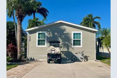 1115 Jade Lake Pt, Naples, FL 34114 - Photo 2