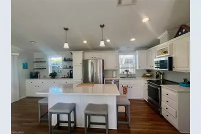 1115 Jade Lake Pt, Naples, FL 34114 - Photo 8