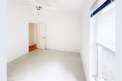 13609 Admiral Ct, Fort Myers, FL 33912 - Photo 12