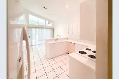 13609 Admiral Ct, Fort Myers, FL 33912 - Photo 8