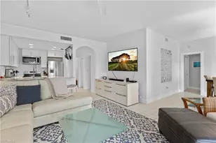 3308 Europa Dr, Naples, FL 34105 - Photo 8
