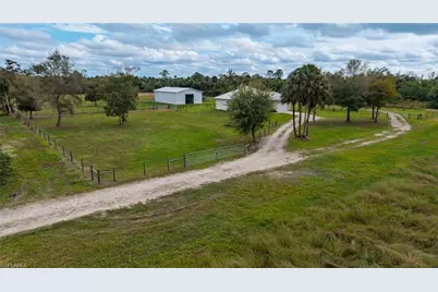 1960 Moulder Dr, Naples, FL 34120 - Photo 34