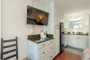 2555 9th St N, Naples, FL 34103 - Photo 2