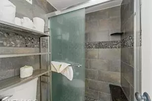 2555 9th St N, Naples, FL 34103 - Photo 4