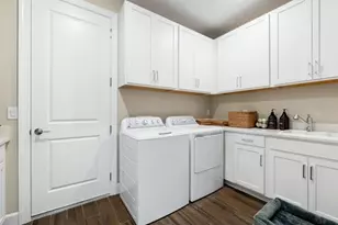 18089 Terracina Dr, Fort Myers, FL 33913 - Photo 8