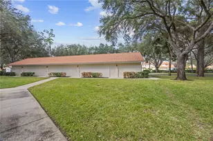 257 Robin Hood Cir, Naples, FL 34104 - Photo 26