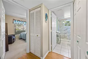 257 Robin Hood Cir, Naples, FL 34104 - Photo 14