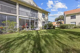 257 Robin Hood Cir, Naples, FL 34104 - Photo 24