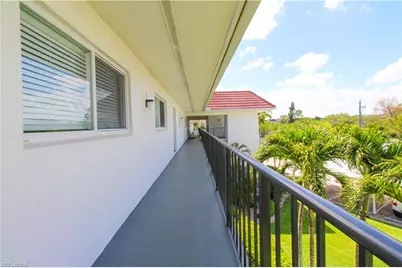 41 High Point Cir S #303, Naples, FL 34103 - Photo 30