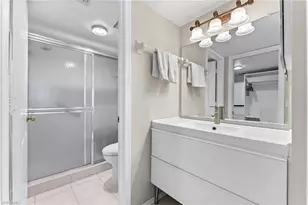 3001 Sandpiper Bay Cir, Naples, FL 34112 - Photo 16