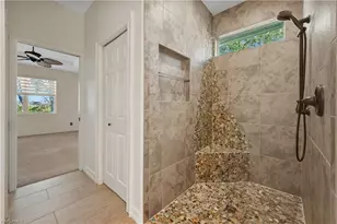 670 Catamaran Ct, Naples, FL 34110 - Photo 20