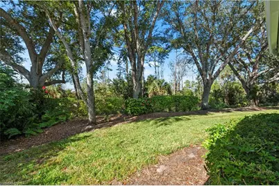 670 Catamaran Ct, Naples, FL 34110 - Photo 26