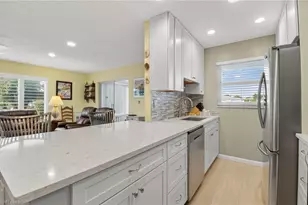 572 High Point Dr, Delray Beach, FL 33445 - Photo 4