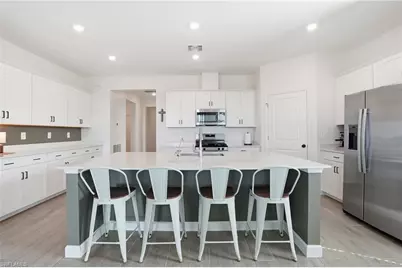 19306 Hinkley Dr, Estero, FL 33928 - Photo 8