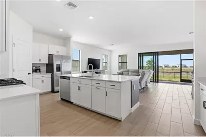 19306 Hinkley Dr, Estero, FL 33928 - Photo 10