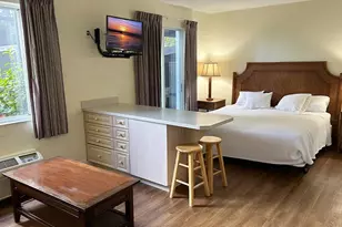 25000 Tamiami Trl E, Naples, FL 34114 - Photo 8