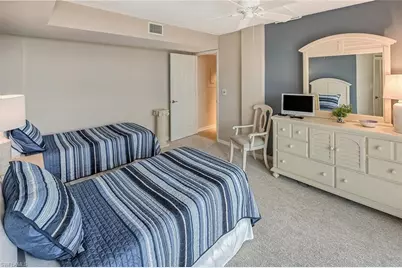10701 Gulf Shore Dr #702, Naples, FL 34108 - Photo 14