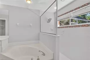 1471 Vintage Ct, Naples, FL 34104 - Photo 12