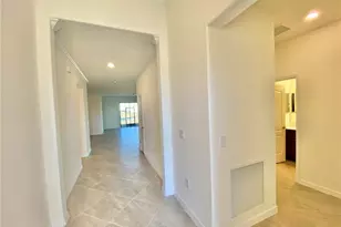 14561 Monrovia Ln, Fort Myers, FL 33905 - Photo 4