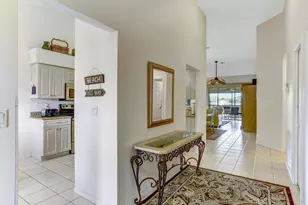 2220 Chesterbrook Ct, Naples, FL 34109 - Photo 4