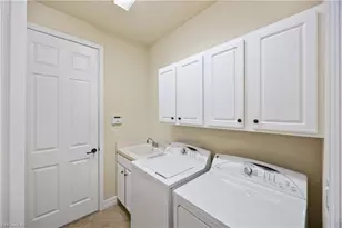 9218 Veneto Ln, Naples, FL 34113 - Photo 24