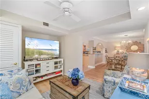 205 Park Shore Dr, Naples, FL 34103 - Photo 10