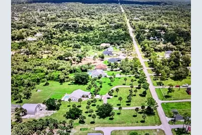 2875 18th Ave SE, Naples, FL 34117 - Photo 6