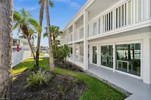 342 Harbour Dr, Naples, FL 34103 - Photo 22