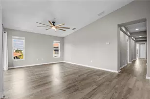 10060 Lake Cove Dr, Fort Myers, FL 33908 - Photo 8