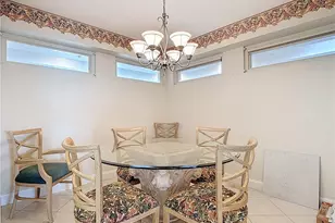 6849 Grenadier Blvd, Naples, FL 34108 - Photo 10