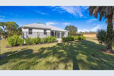 770 17th St SW, Naples, FL 34117 - Photo 36