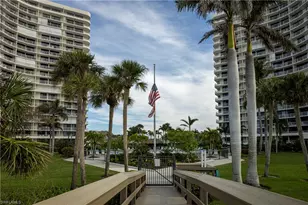 320 Seaview Ct, Marco Island, FL 34145 - Photo 20