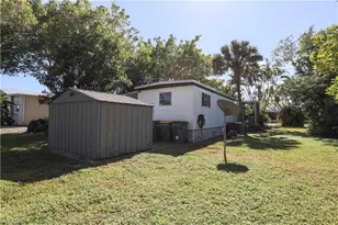893 Manatee Rd, Naples, FL 34114 - Photo 16