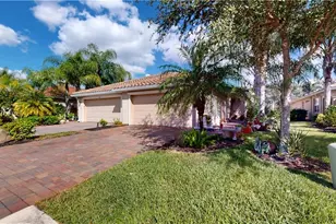 1932 Wellington St, Naples, FL 34120 - Photo 2