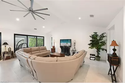 18355 Fairmont Dr, Naples, FL 34114 - Photo 4