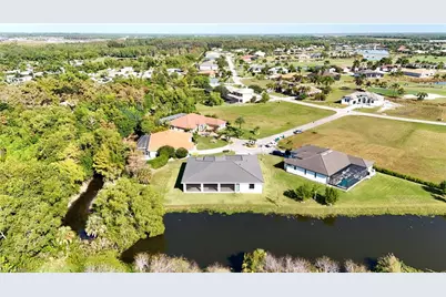 18355 Fairmont Dr, Naples, FL 34114 - Photo 30