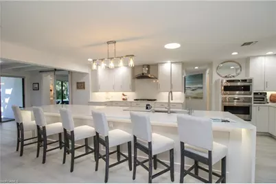 1555 Crayton Rd, Naples, FL 34102 - Photo 8