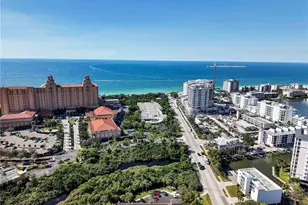 625 Beachwalk Cir, Naples, FL 34108 - Photo 22