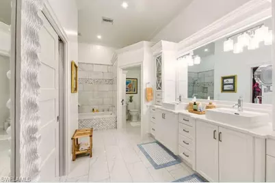 254 Edgemere Way E, Naples, FL 34105 - Photo 20