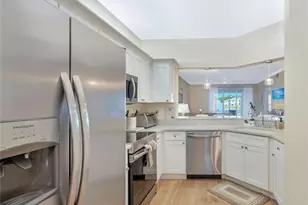 818 Tanbark Dr, Naples, FL 34108 - Photo 12